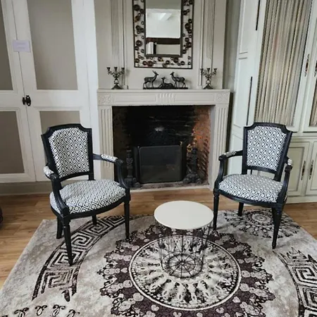 La Gaudiniere Bed & Breakfast